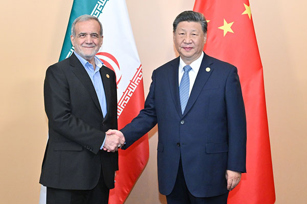 習近平分別會見伊朗總統佩澤希齊揚、埃及總統塞西、印度總理莫迪