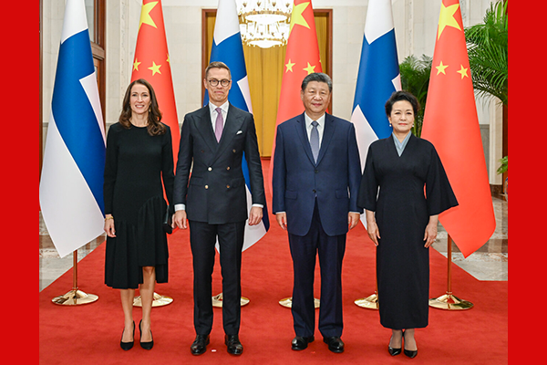 習近平同芬蘭總統斯圖布會談