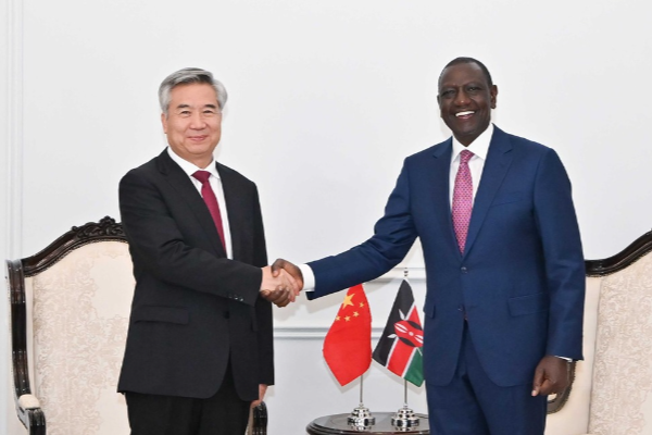 李希對肯尼亞進行正式友好訪問