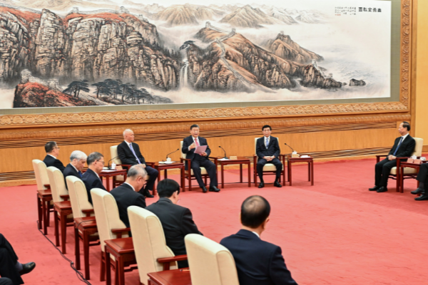 習近平同黨外人士共迎新春