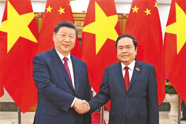 習(xí)近平會(huì)見越南國會(huì)主席陳青敏